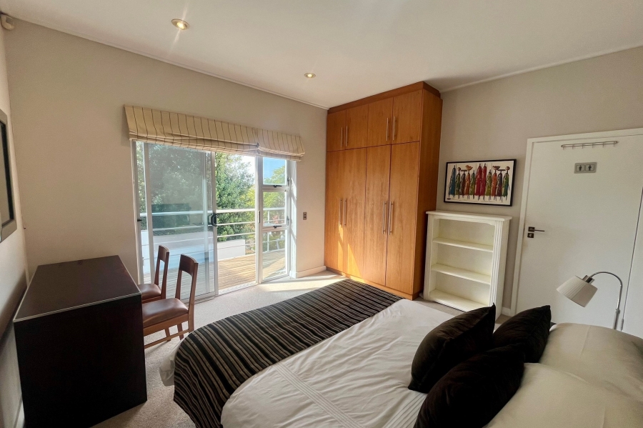 To Let 4 Bedroom Property for Rent in Tamboerskloof Western Cape